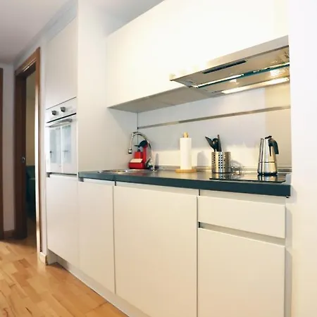 Casa Fenicia - Cosy With Free Private Parking Apartament Malaga